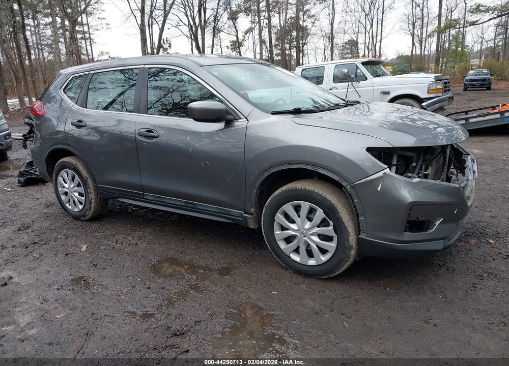 2018 NISSAN ROGUE S VIN: 5N1AT2MV7JC791426