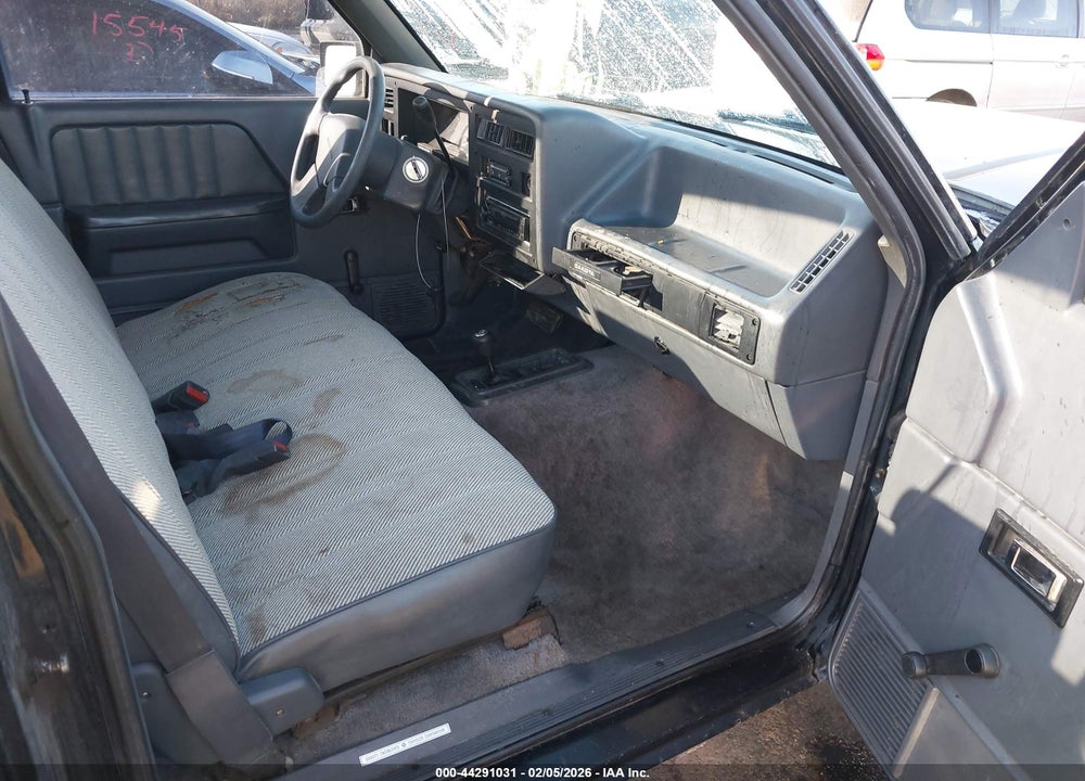 1992 DODGE DAKOTA VIN: 1B7GG26X1NS694073