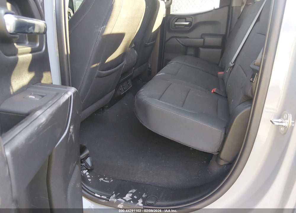 2024 CHEVROLET SILVERADO 1500 2WD  STANDARD BED CUSTOM VIN: 1GCRABEK3RZ393396