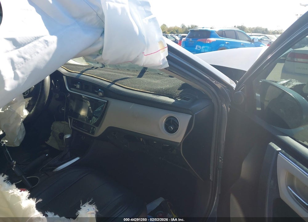 2019 TOYOTA COROLLA LE VIN: 5YFBURHE5KP944399