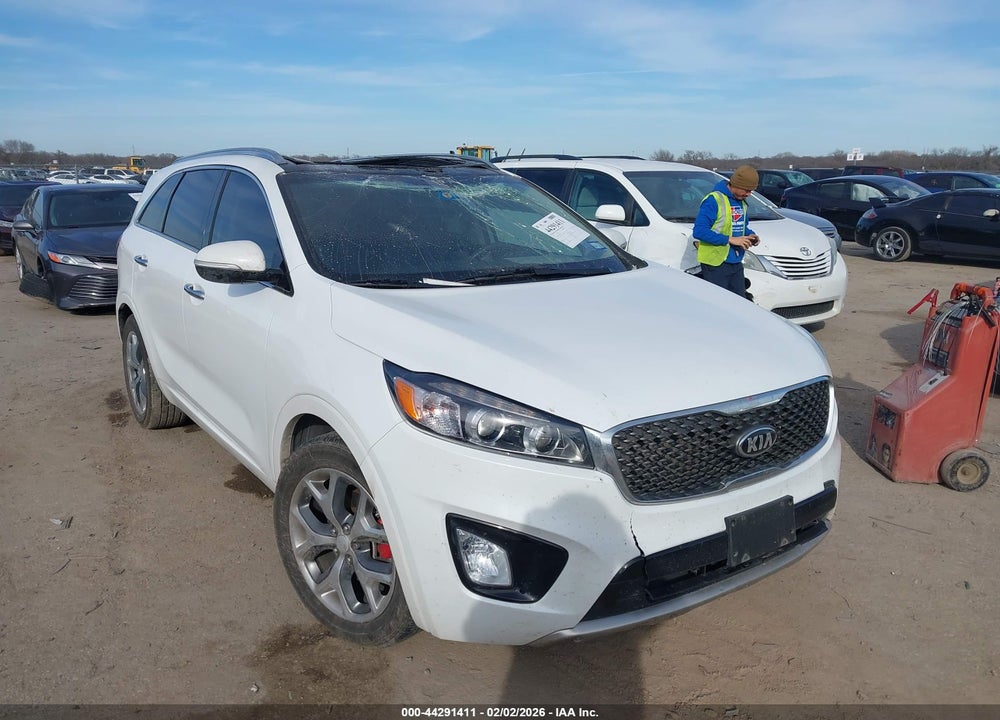 2018 KIA SORENTO 3.3L SX VIN: 5XYPK4A58JG396653