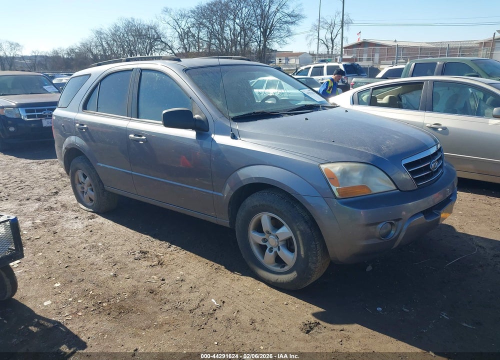 2008 KIA SORENTO LX VIN: KNDJD735785772017
