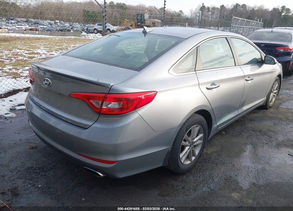2015 HYUNDAI SONATA ECO VIN: 5NPE24AA9FH115626