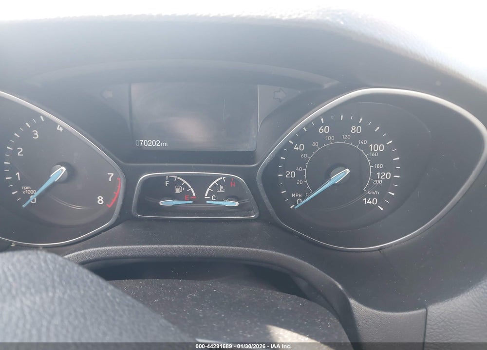 2018 FORD FOCUS SE VIN: 1FADP3FE0JL322905