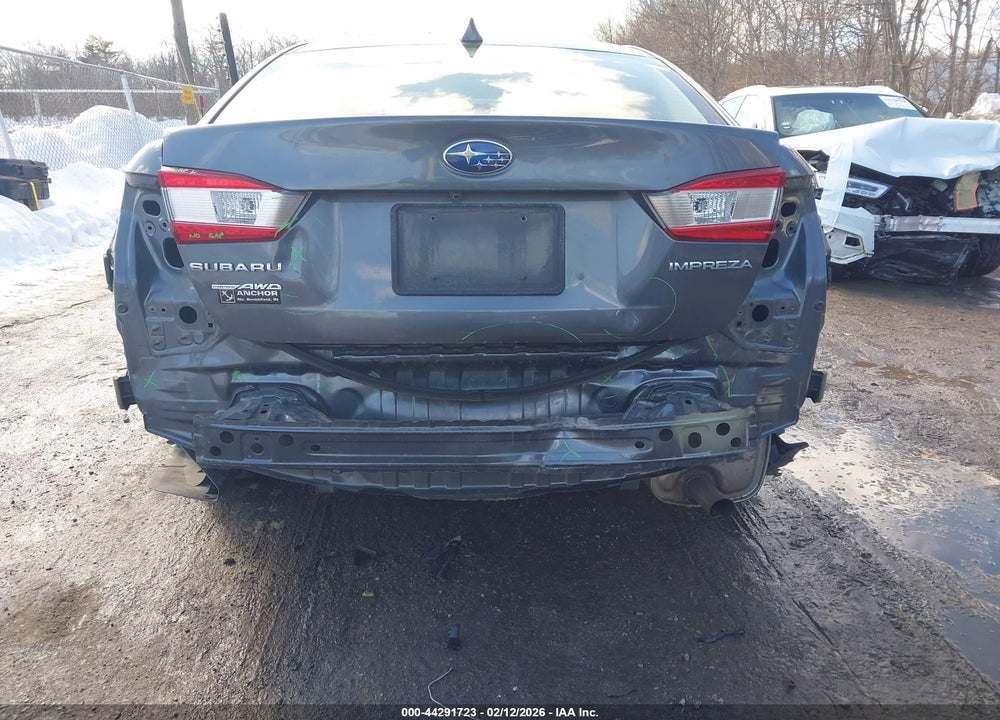 2018 SUBARU IMPREZA 2.0I PREMIUM VIN: 4S3GKAD63J3615820