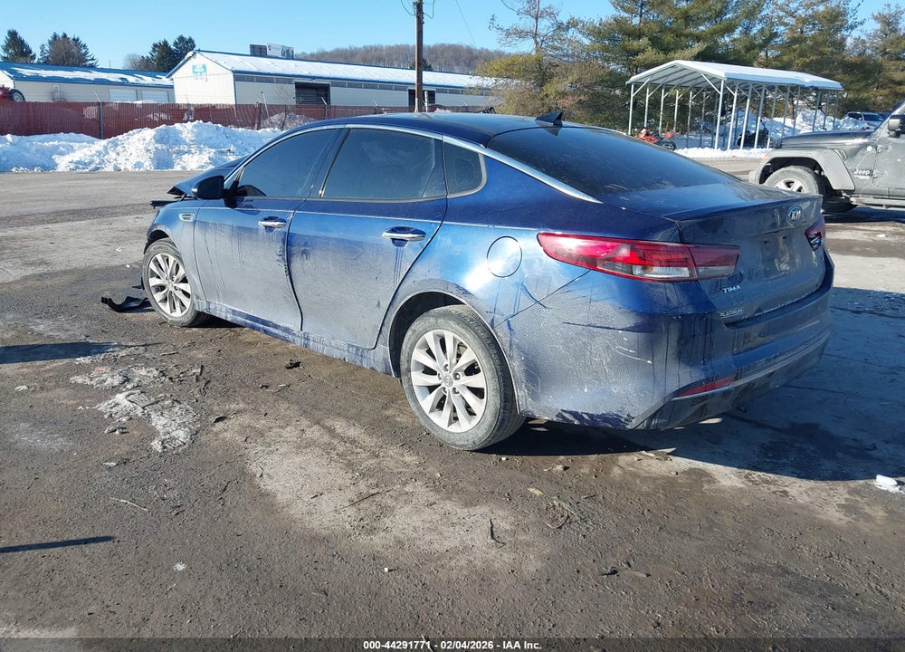 2018 KIA OPTIMA S VIN: 5XXGT4L31JG191415