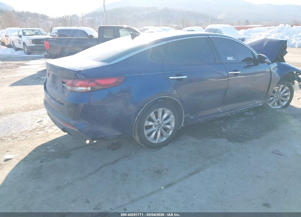2018 KIA OPTIMA S VIN: 5XXGT4L31JG191415