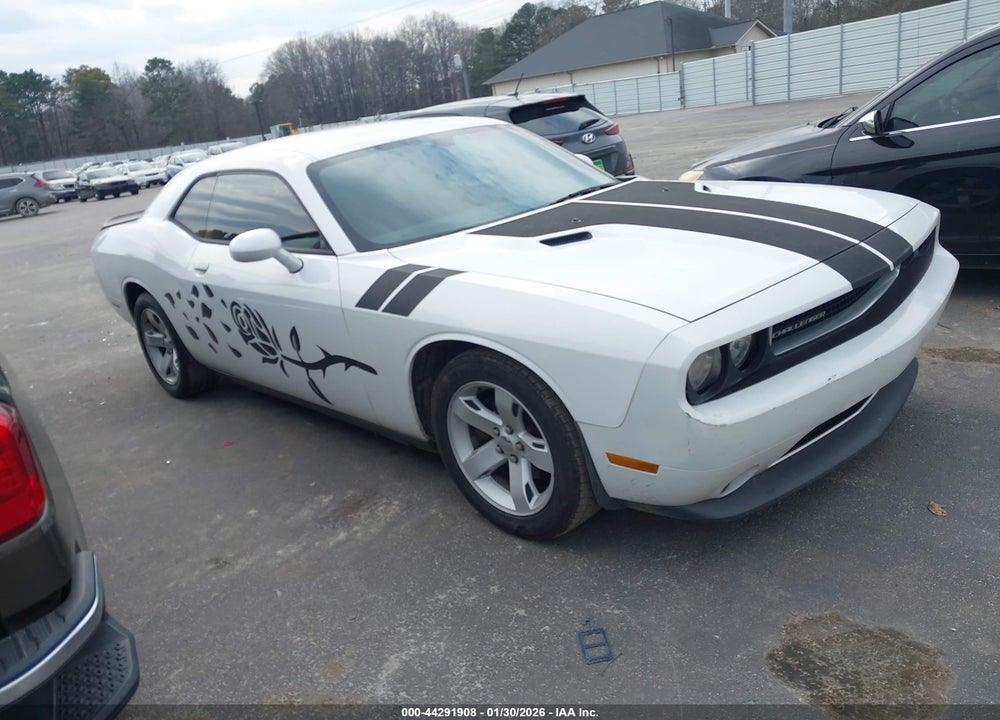 2013 DODGE CHALLENGER SXT VIN: 2C3CDYAG5DH737115
