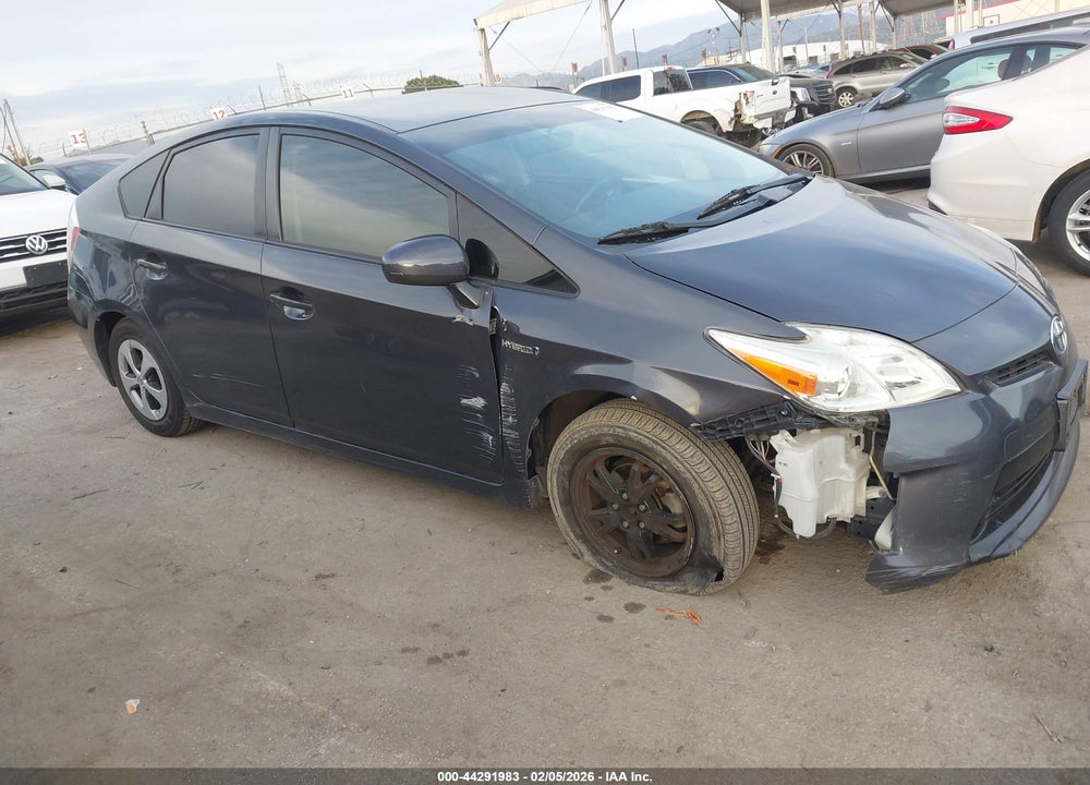 2013 TOYOTA PRIUS TWO VIN: JTDKN3DU3D1669307