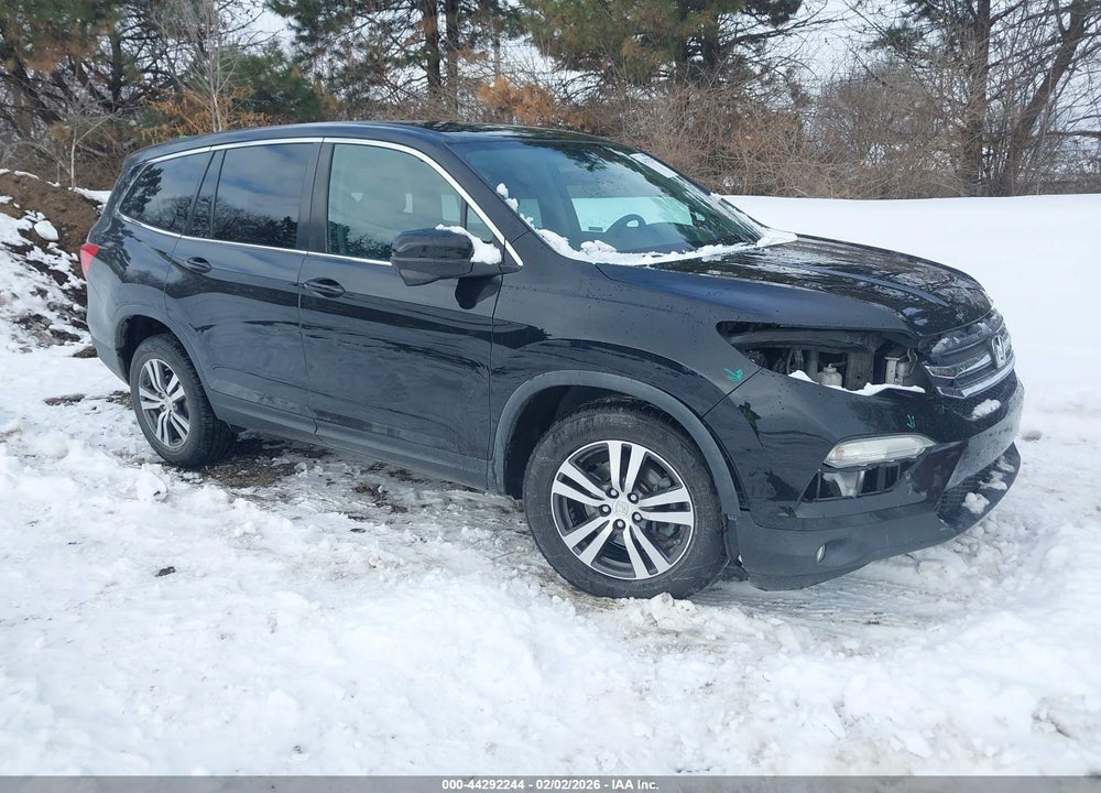 2018 HONDA PILOT EX VIN: 5FNYF5H39JB017900