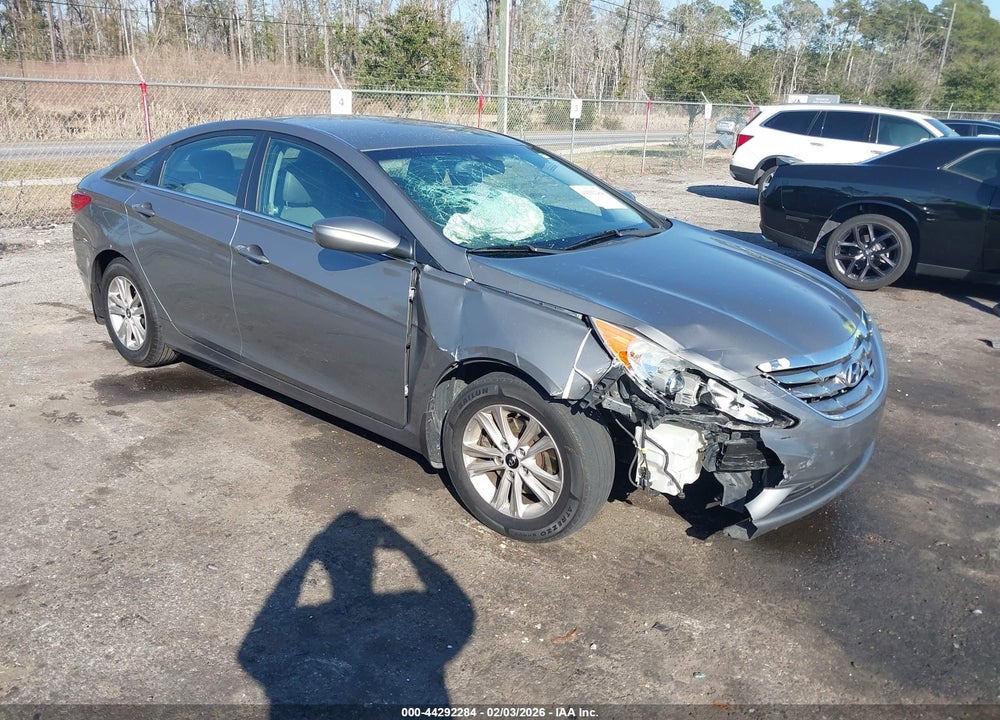 2013 HYUNDAI SONATA GLS VIN: 5NPEB4AC5DH676467
