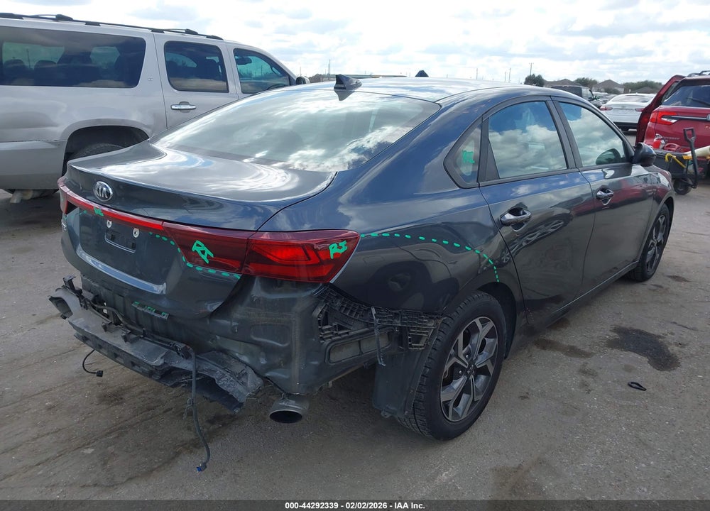 2019 KIA FORTE LXS VIN: 3KPF24AD1KE090332