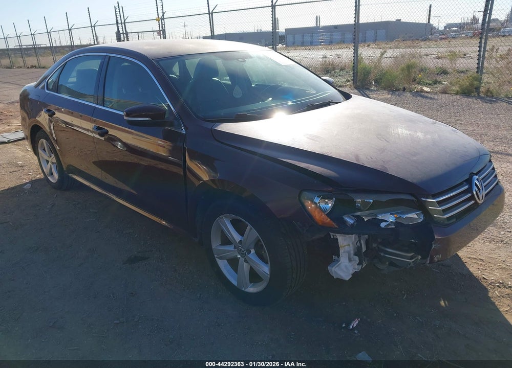 2014 VOLKSWAGEN PASSAT 2.5L SE VIN: 1VWBP7A33EC014659