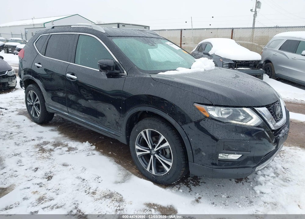 2018 NISSAN ROGUE SL VIN: 5N1AT2MVXJC743385