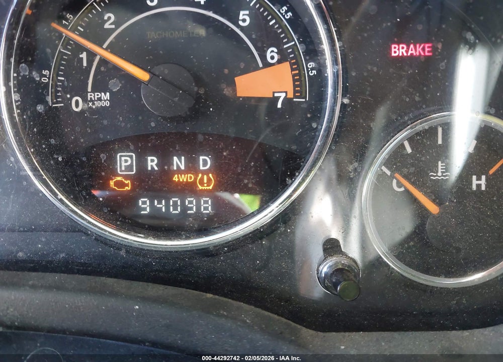 2015 JEEP COMPASS LATITUDE VIN: 1C4NJDEB1FD259053