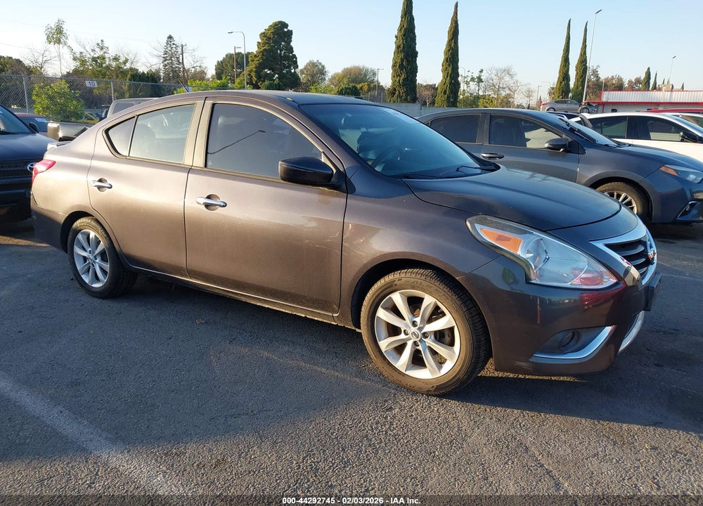 2015 NISSAN VERSA 1.6 SL VIN: 3N1CN7AP6FL803283