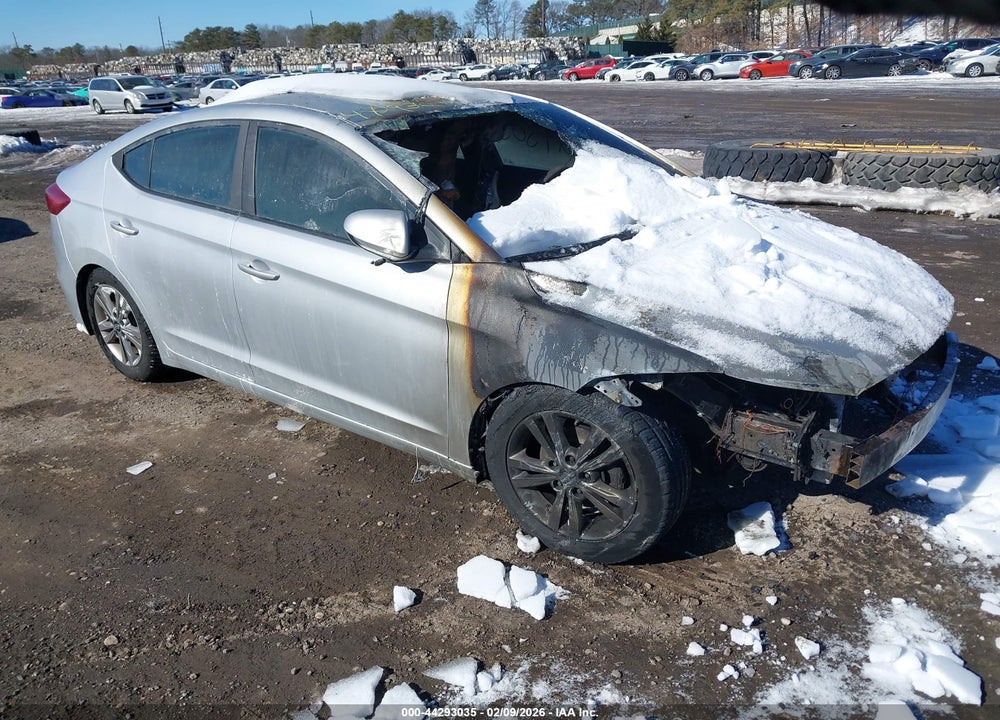 2018 HYUNDAI ELANTRA SEL VIN: 5NPD84LF9JH245515