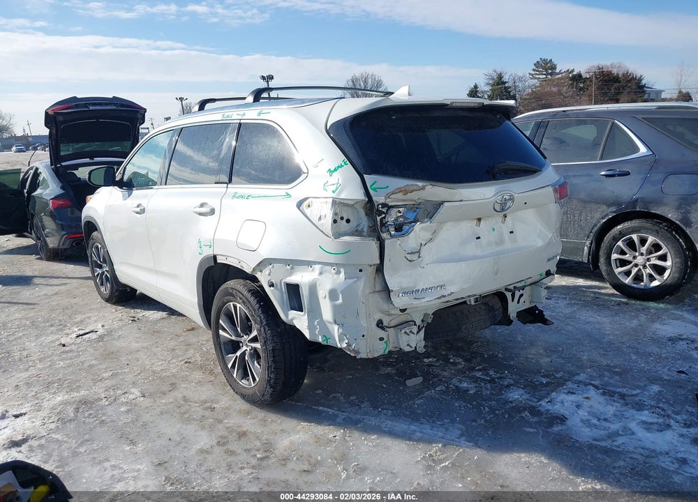 2016 TOYOTA HIGHLANDER XLE V6 VIN: 5TDJKRFH1GS332231
