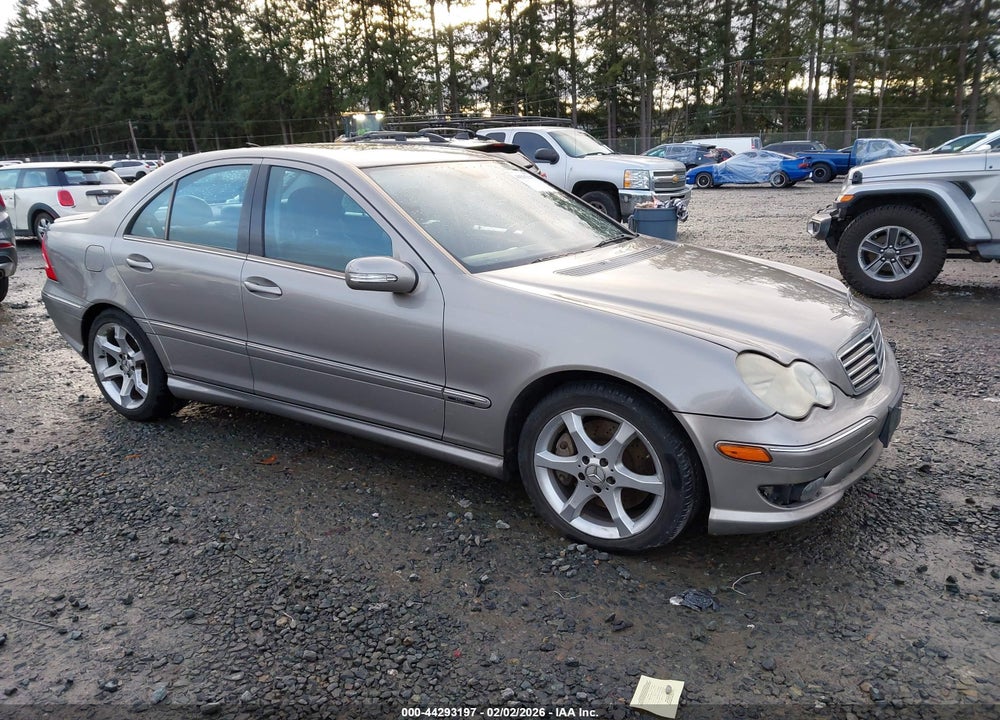 2007 MERCEDES-BENZ C 230 SPORT VIN: WDBRF52H47A944442
