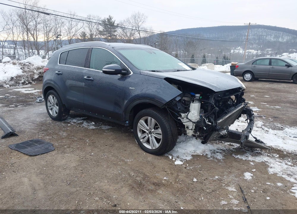 2018 KIA SPORTAGE LX VIN: KNDPMCACXJ7355652