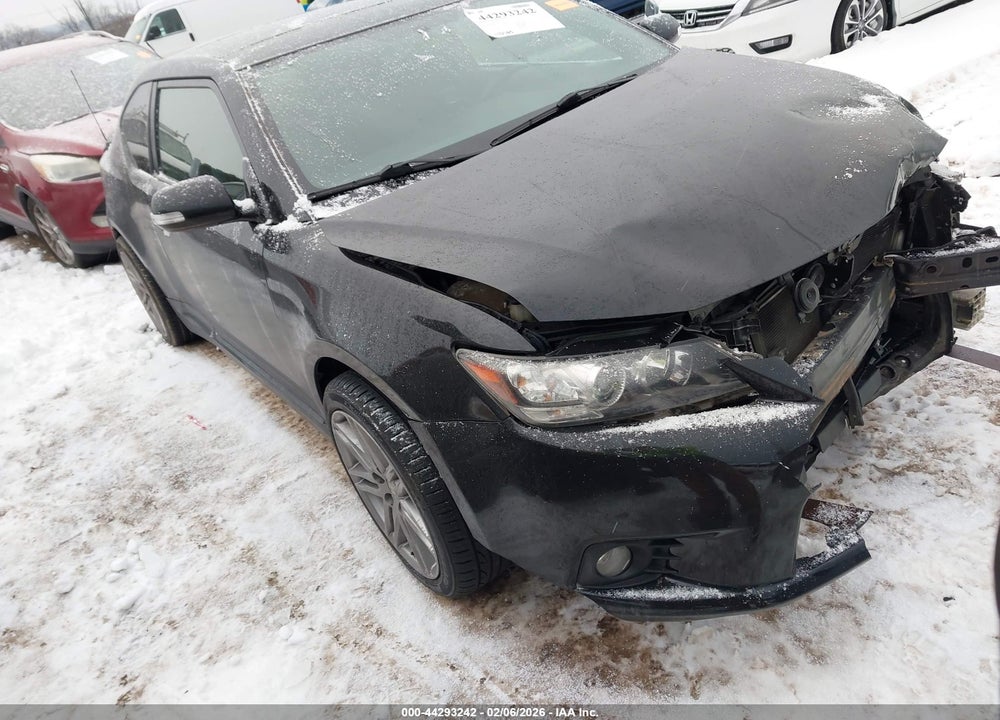 2011 SCION TC VIN: JTKJF5C77B3008910