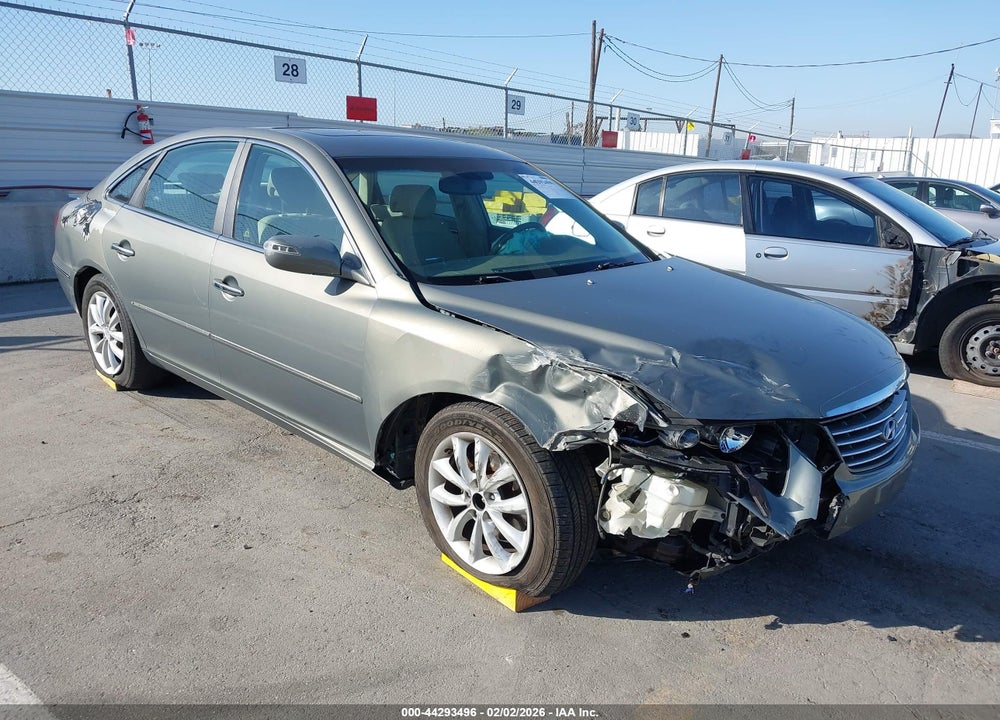 2008 HYUNDAI AZERA LIMITED VIN: KMHFC46F88A267442