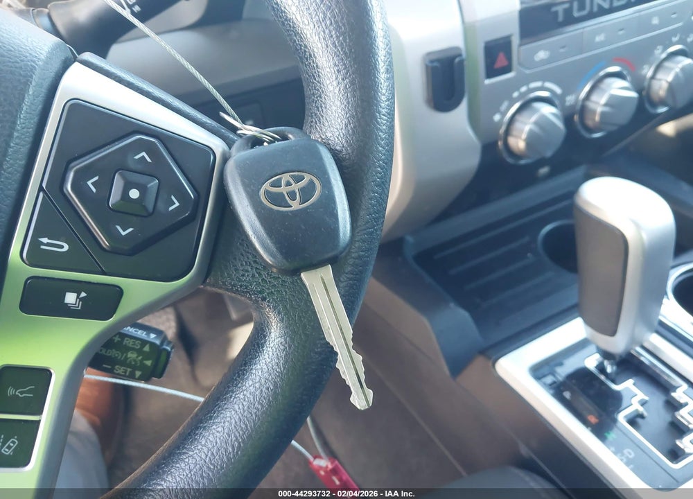 2018 TOYOTA TUNDRA SR5 4.6L V8 VIN: 5TFRM5F15JX131443