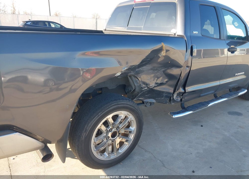 2018 TOYOTA TUNDRA SR5 4.6L V8 VIN: 5TFRM5F15JX131443