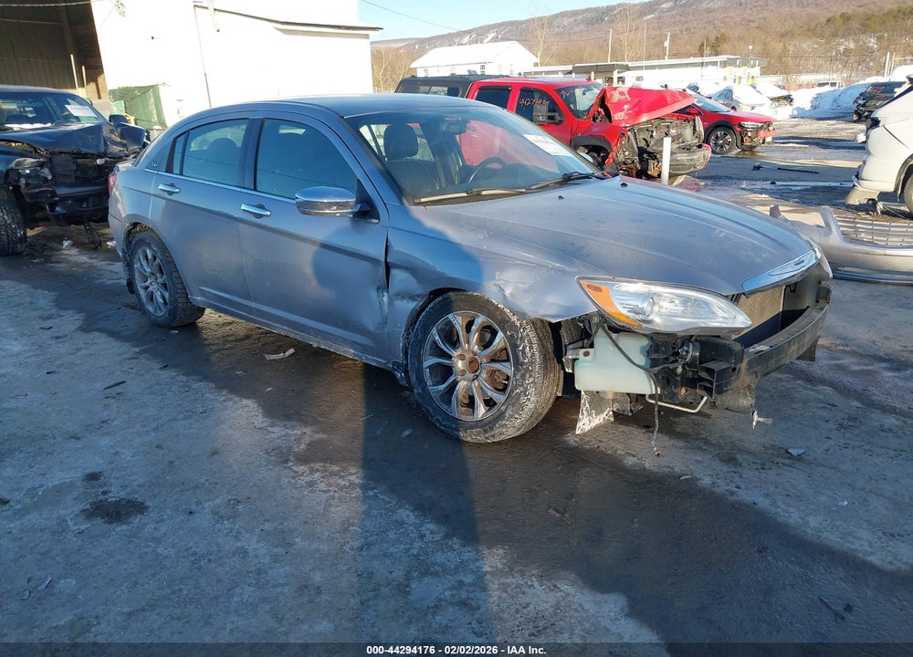 2013 CHRYSLER 200 LIMITED VIN: 1C3CCBCG9DN602336