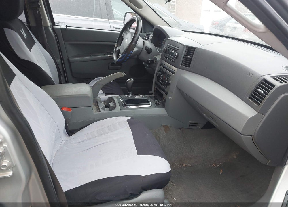 2007 JEEP GRAND CHEROKEE LAREDO VIN: 1J8GR48K07C568848