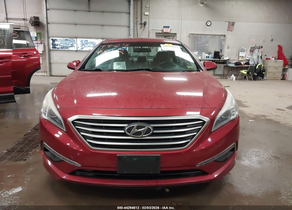 2015 HYUNDAI SONATA SE VIN: 5NPE24AF5FH082068