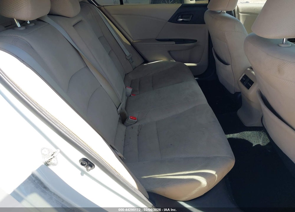 2017 HONDA ACCORD EX VIN: 1HGCR2F74HA167858