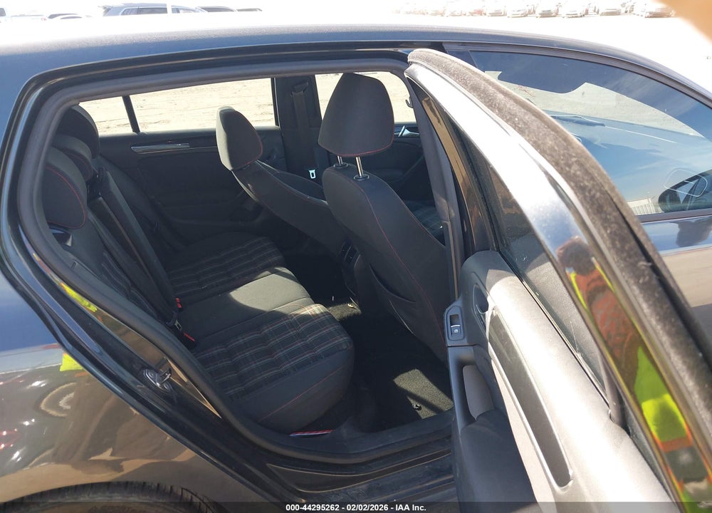 2013 VOLKSWAGEN GTI 4-DOOR VIN: WVWGV7AJ3DW001520