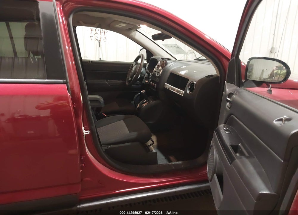 2014 JEEP COMPASS SPORT VIN: 1C4NJDBB8ED505907