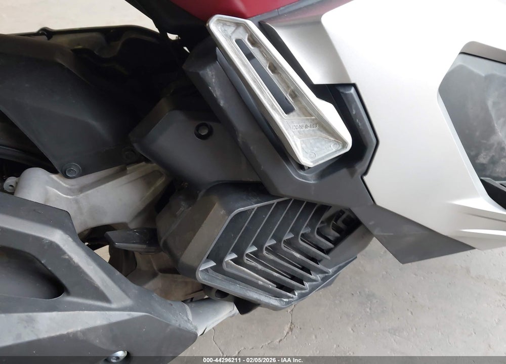2024 HONDA ADV160 A VIN: MLHKF5459R5001400