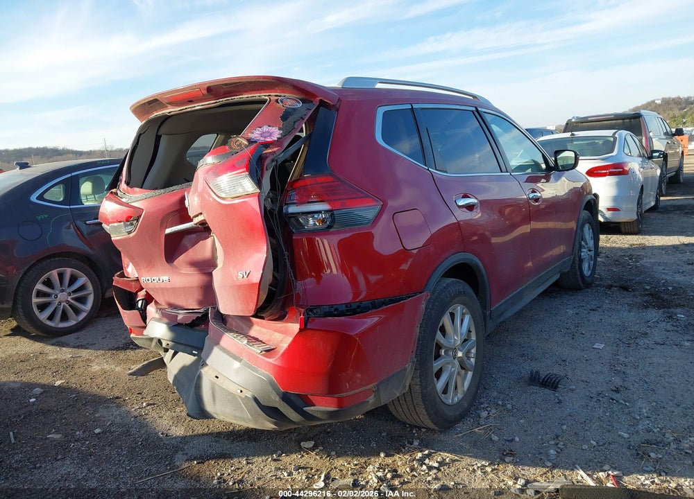 2017 NISSAN ROGUE SV VIN: JN8AT2MTXHW132384