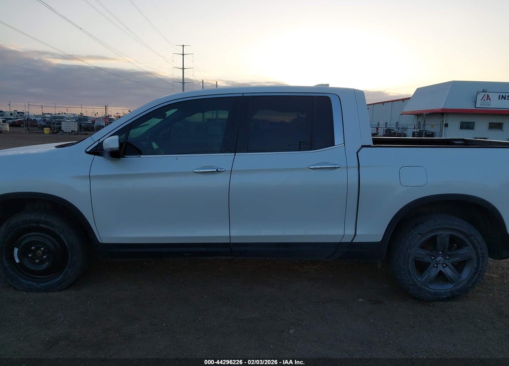 2022 HONDA RIDGELINE RTL-E VIN: 5FPYK3F74NB023851