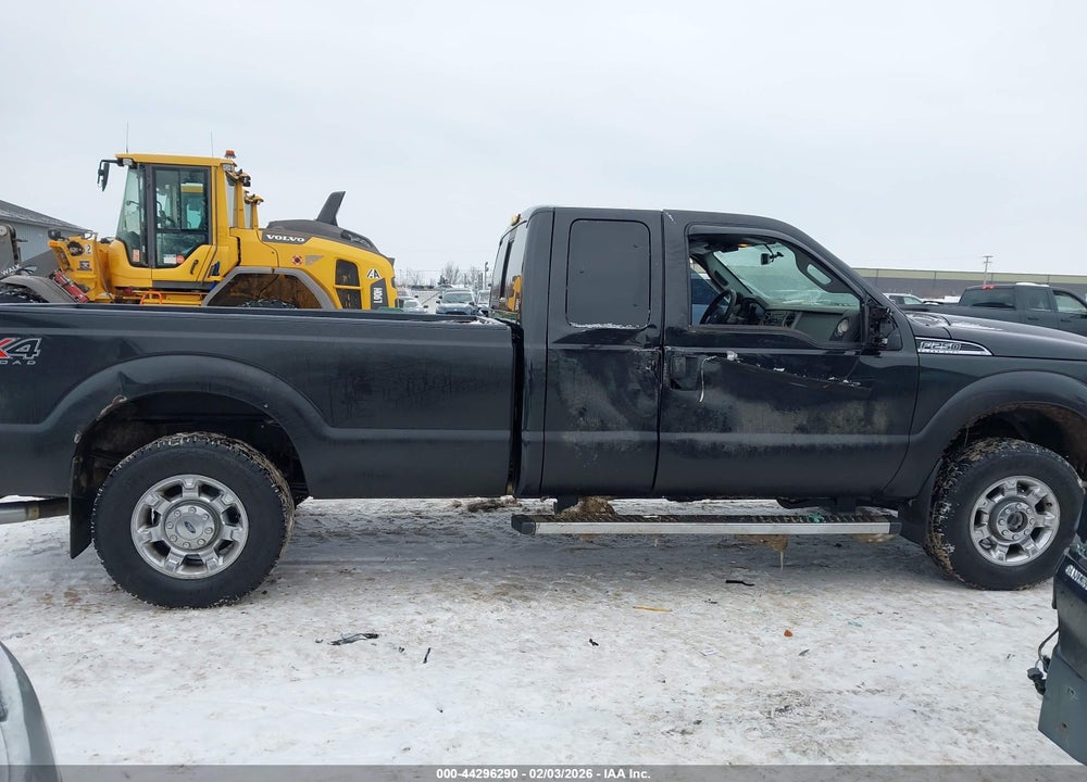 2015 FORD F-250 XLT VIN: 1FT7X2B6XFED38282