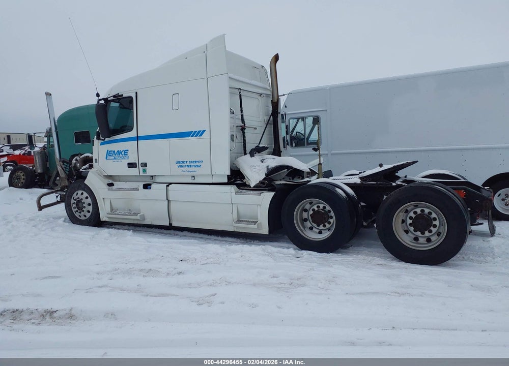 2015 VOLVO VN VNL VIN: 4V4NC9EH7FN914262