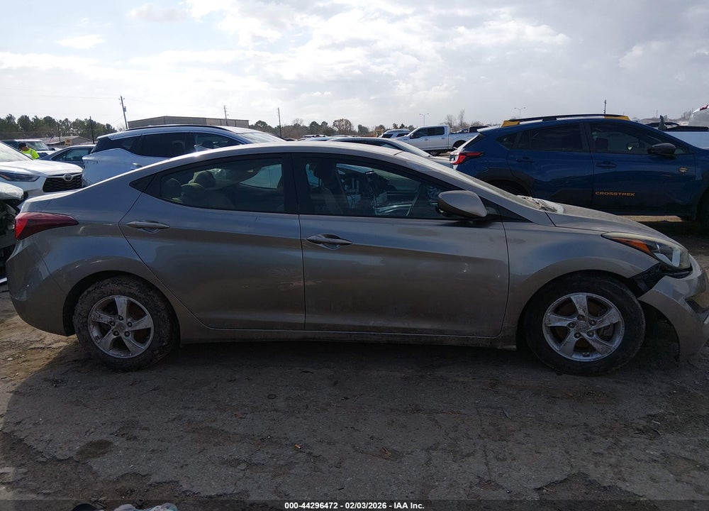 2015 HYUNDAI ELANTRA SE VIN: 5NPDH4AE1FH647708