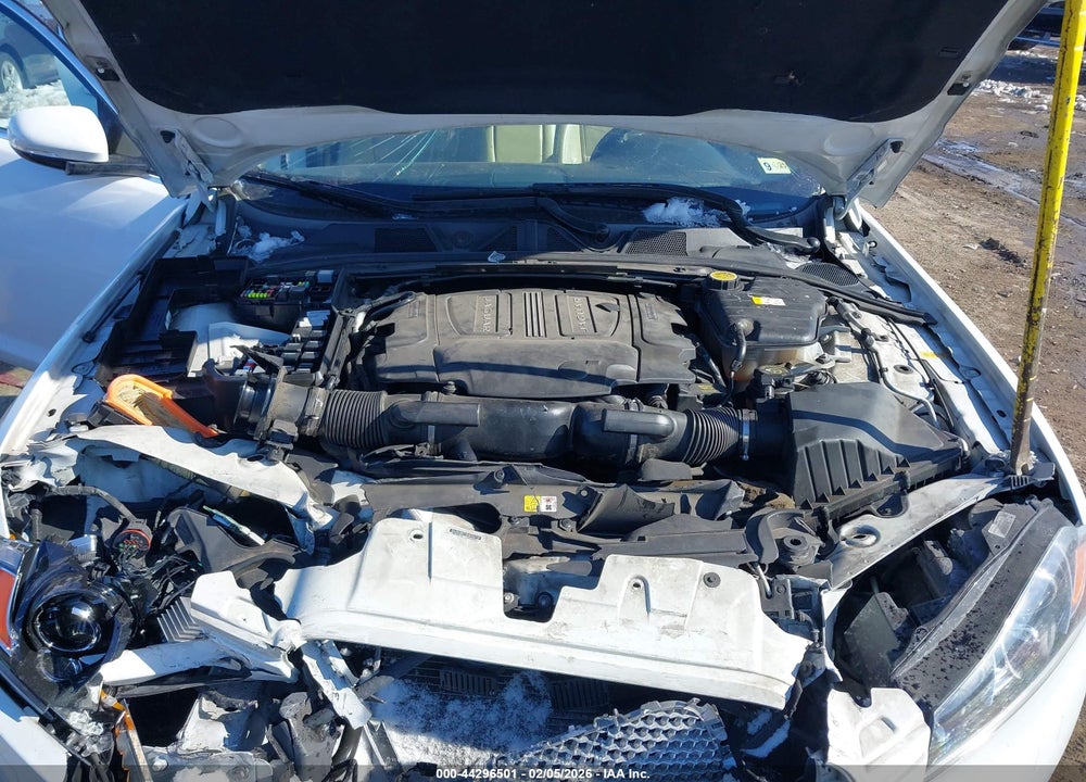 2014 JAGUAR XF V6 SC VIN: SAJWJ0EF2E8U26710