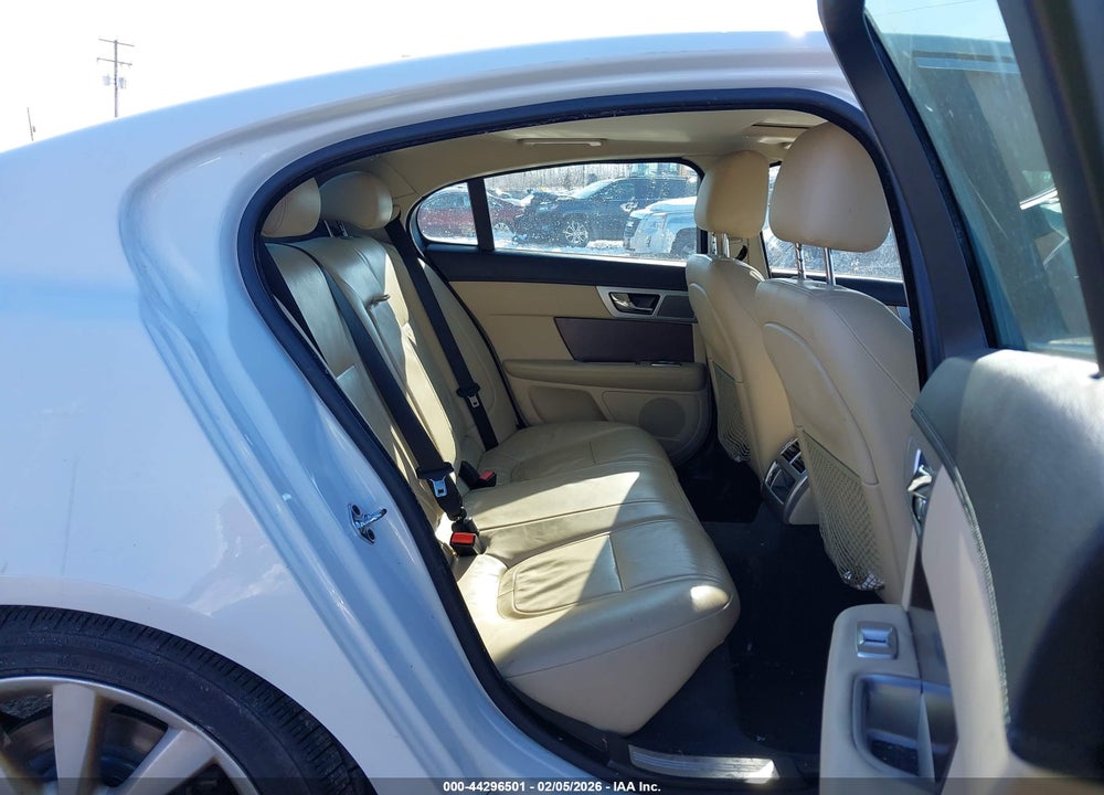 2014 JAGUAR XF V6 SC VIN: SAJWJ0EF2E8U26710