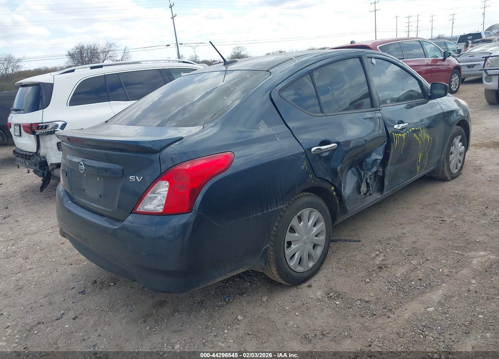 2016 NISSAN VERSA 1.6 SV VIN: 3N1CN7AP2GL915192