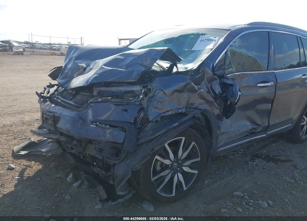 2022 HONDA PILOT 2WD TOURING 7 PASSENGER VIN: 5FNYF5H67NB029723