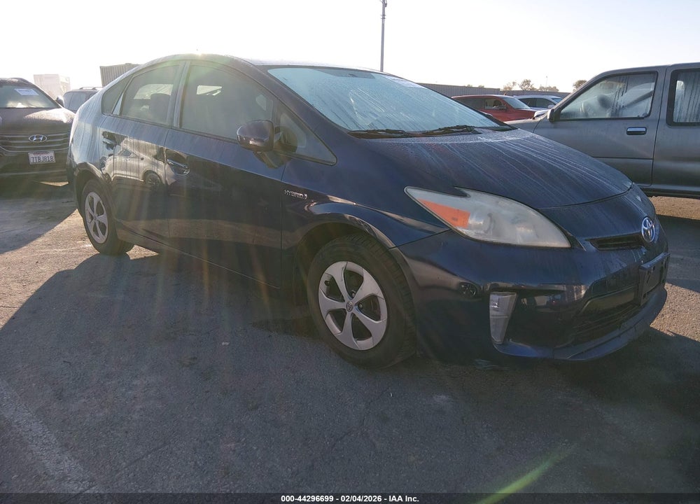 2014 TOYOTA PRIUS THREE VIN: JTDKN3DU2E1736092