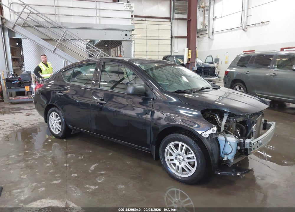 2013 NISSAN VERSA 1.6 S VIN: 3N1CN7AP1DL823504