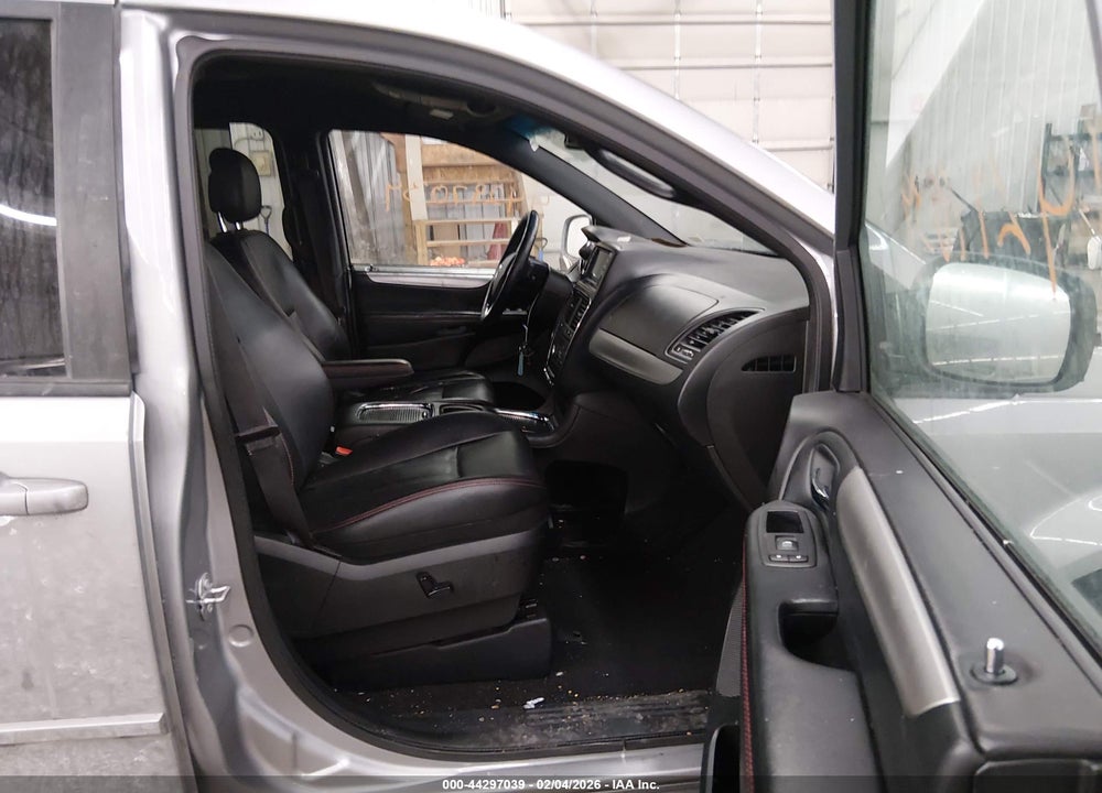2017 DODGE GRAND CARAVAN GT VIN: 2C4RDGEG3HR862219