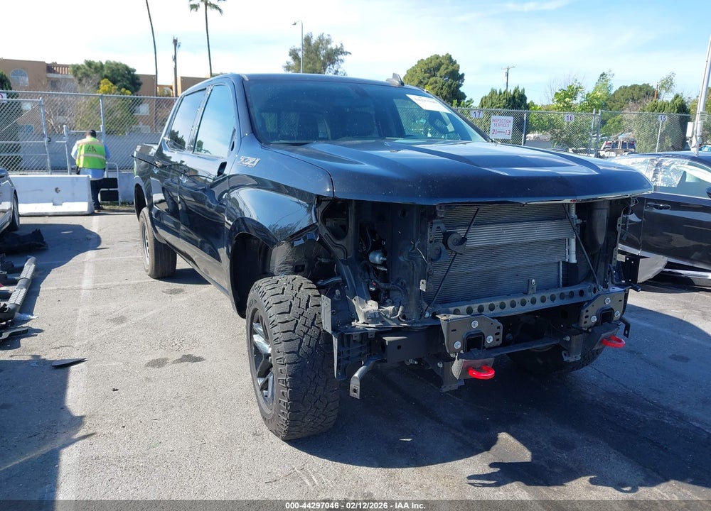 2021 CHEVROLET SILVERADO 1500 4WD  SHORT BED LT TRAIL BOSS VIN: 3GCPYFED6MG127973