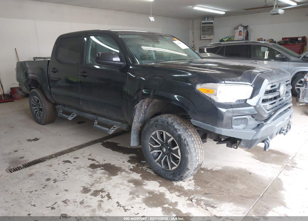 2018 TOYOTA TACOMA SR V6 VIN: 3TMCZ5AN6JM168296