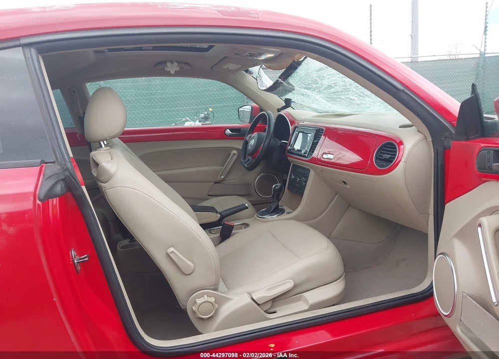 2014 VOLKSWAGEN BEETLE 2.5L VIN: 3VWJX7ATXEM607316